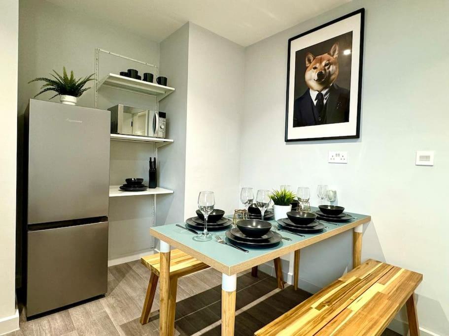 3Br Westbourne Delight - Near Beach & Bournemouth! Екстер'єр фото