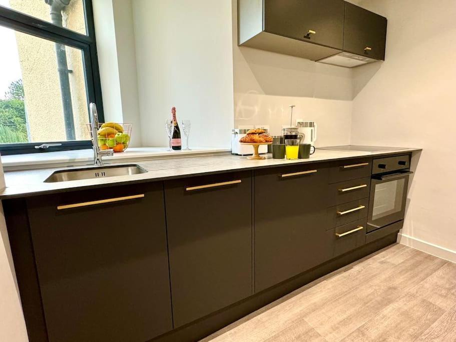 3Br Westbourne Delight - Near Beach & Bournemouth! Екстер'єр фото